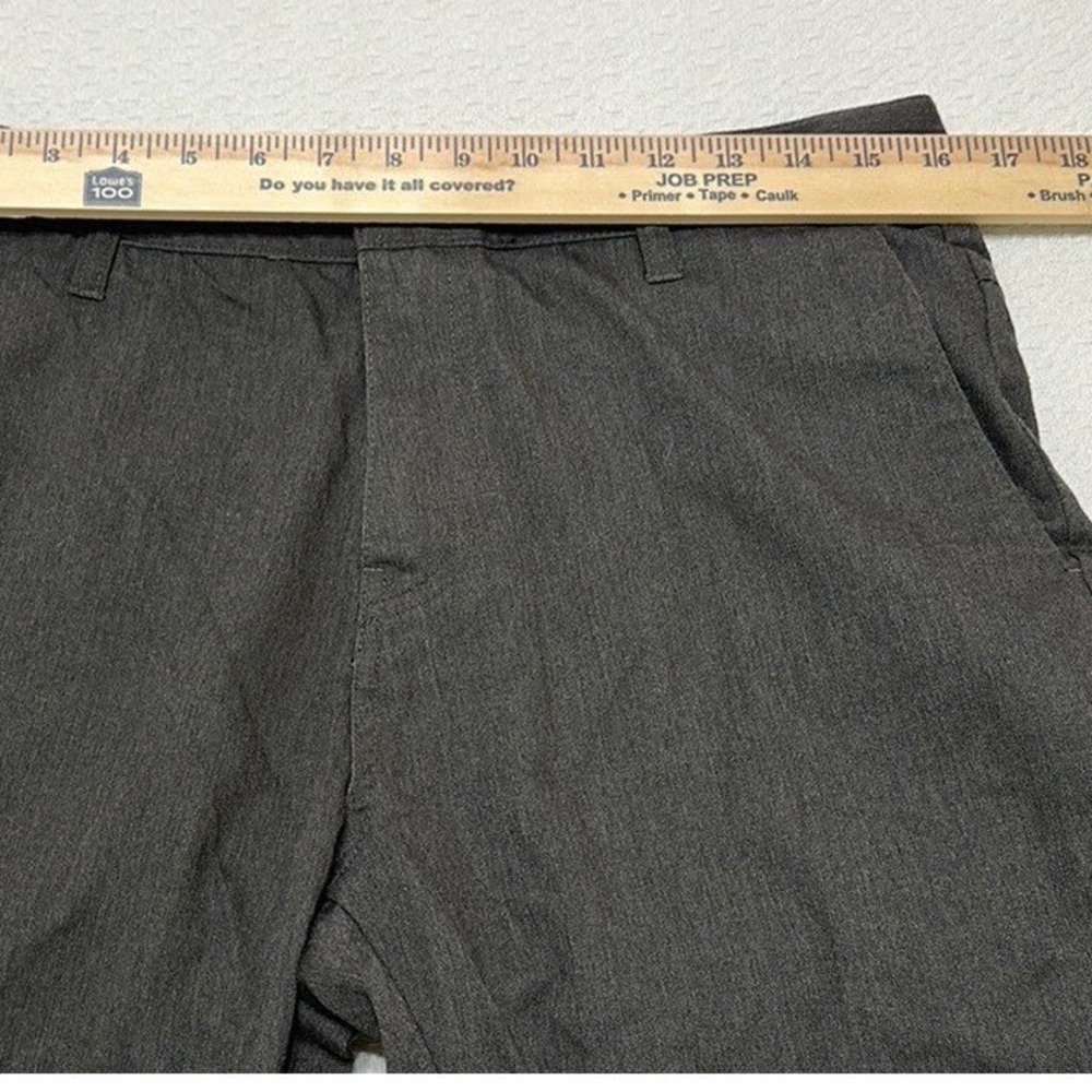 Volcom Gray Flat Front‎ Shorts - Picture 4 of 7